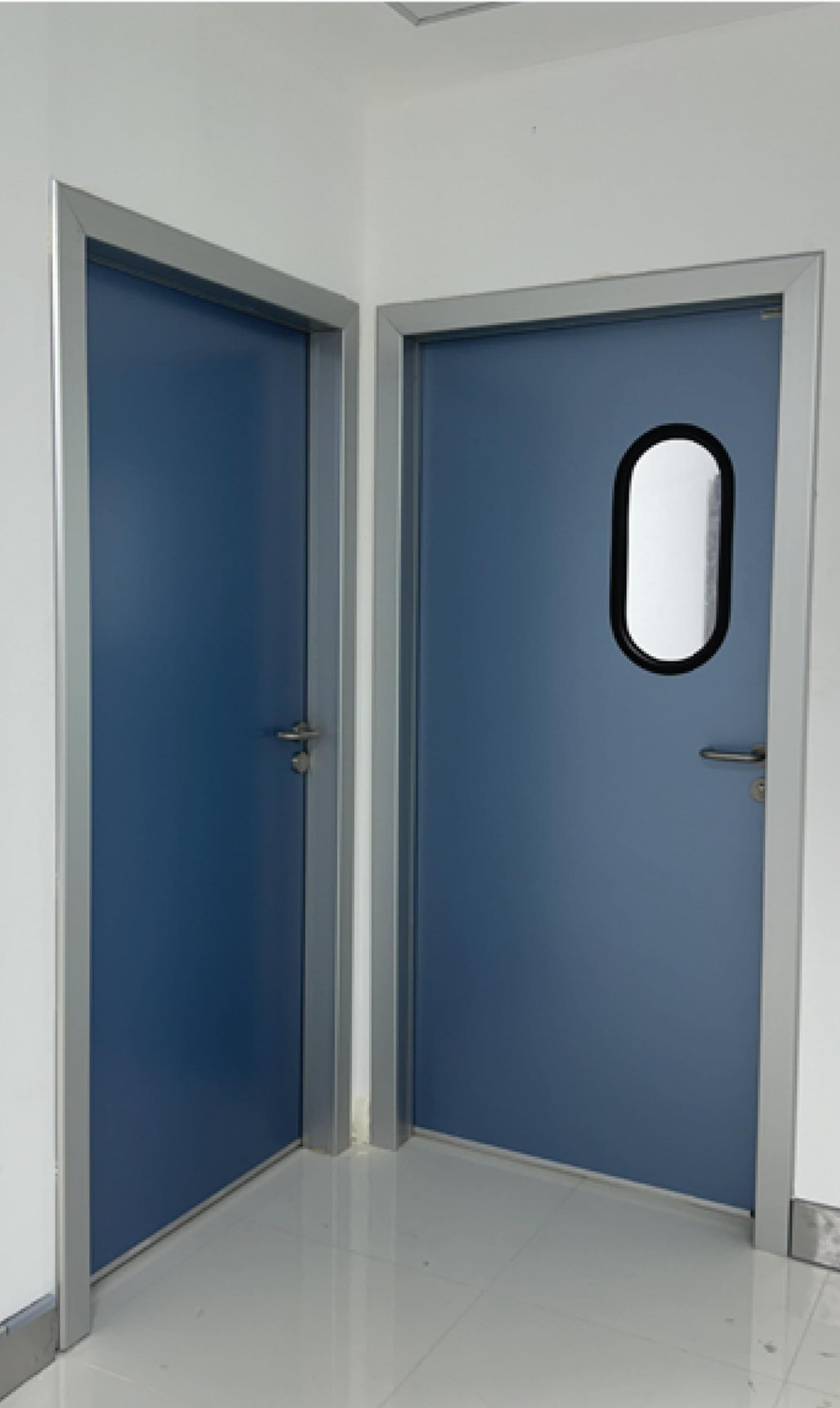 Porte de service semi-isolante